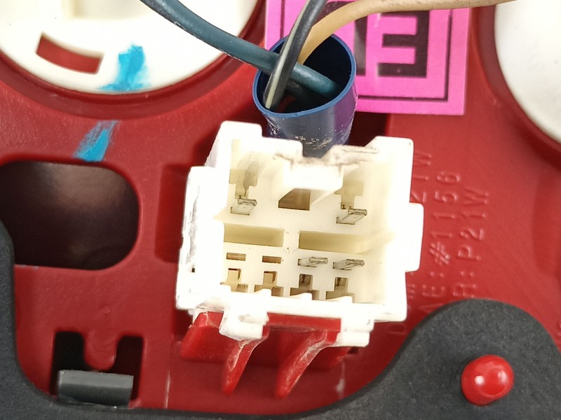 Recambio de piloto porton izquierdo para daewoo lacetti 1.6 cat referencia OEM IAM 96551216  