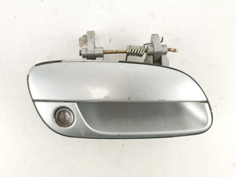 Recambio de manilla delantera derecha para hyundai elantra 1.6 g 5p referencia OEM IAM 826602D010  