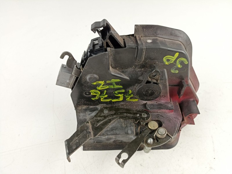 Recambio de cerradura puerta delantera izquierda para bmw serie 3 compact (e46) 318d referencia OEM IAM 8253431  