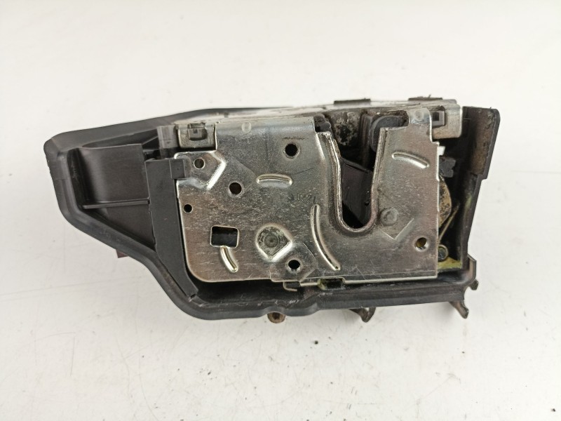 Recambio de cerradura puerta delantera izquierda para bmw serie 3 compact (e46) 318d referencia OEM IAM 8253431  