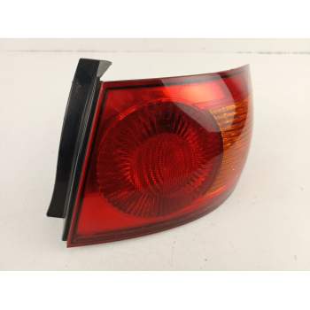 PILOTO TRASERO DERECHO 924022D210 