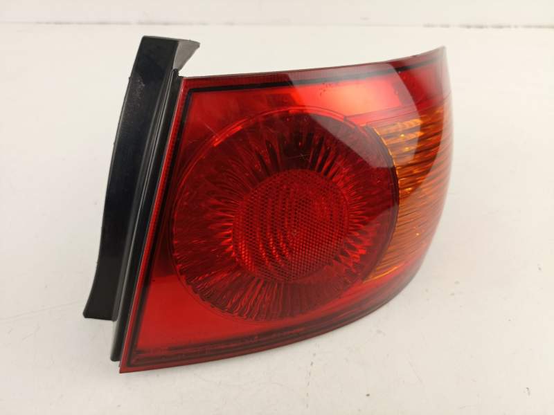 Recambio de piloto trasero derecho para hyundai elantra 1.6 g 5p referencia OEM IAM 924022D210  