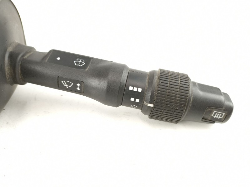 Recambio de mando luces y limpias para lancia dedra berl. 1.8 cat referencia OEM IAM 710375080  