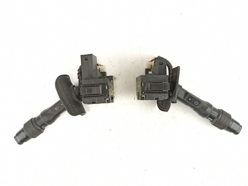 Recambio de mando luces y limpias para lancia dedra berl. 1.8 cat referencia OEM IAM 710375080  