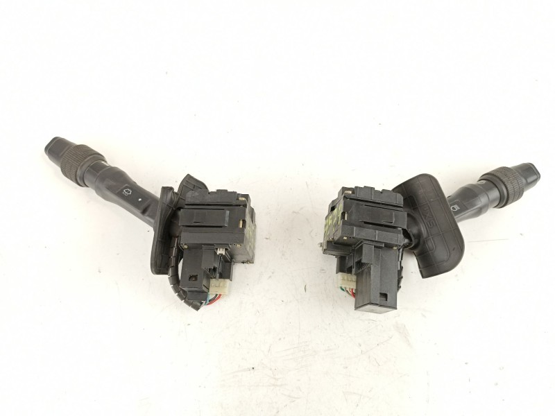 Recambio de mando luces y limpias para lancia dedra berl. 1.8 cat referencia OEM IAM 710375080  