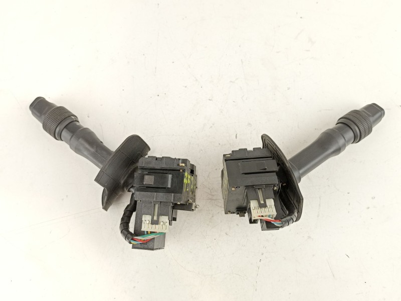 Recambio de mando luces y limpias para lancia dedra berl. 1.8 cat referencia OEM IAM 710375080  