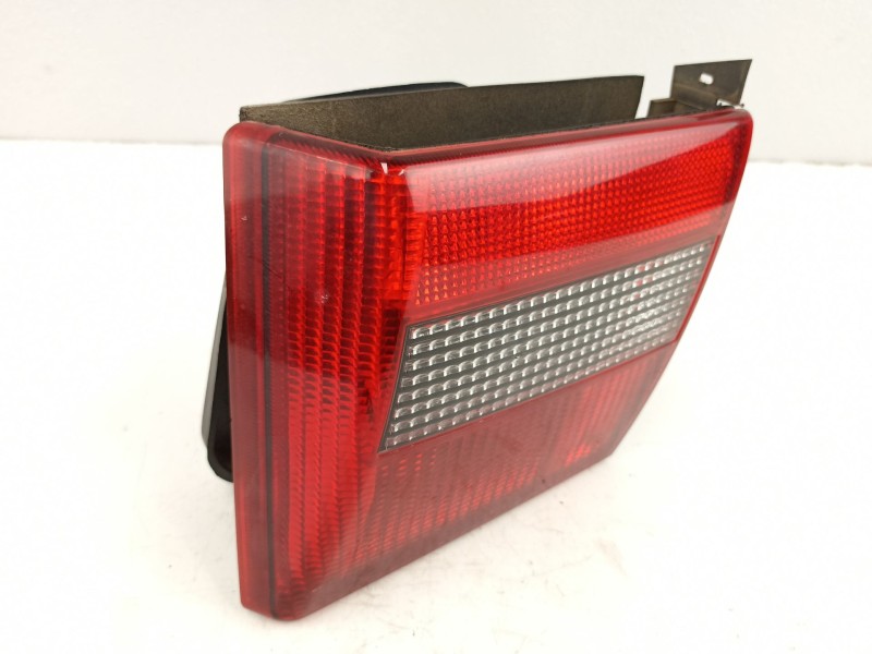 Recambio de piloto porton derecho para lancia dedra berl. 1.8 cat referencia OEM IAM 7788062 36600774 