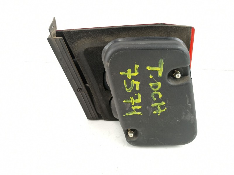 Recambio de piloto porton derecho para lancia dedra berl. 1.8 cat referencia OEM IAM 7788062 36600774 