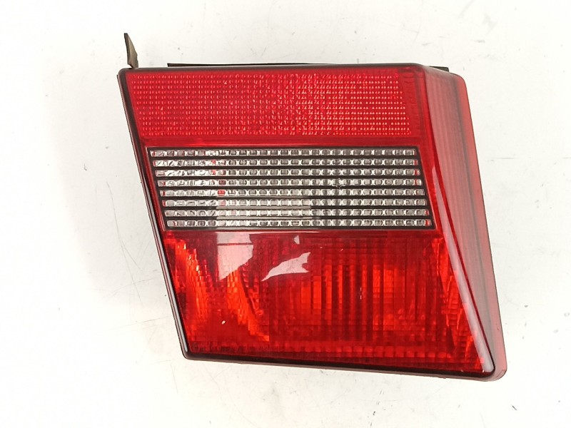 Recambio de piloto porton izquierdo para lancia dedra berl. 1.8 cat referencia OEM IAM 7788063 36610774 