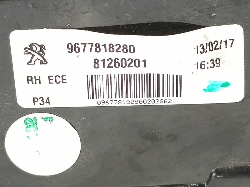 Recambio de piloto porton derecho para peugeot 308 1.2 g style referencia OEM IAM 9677818280  