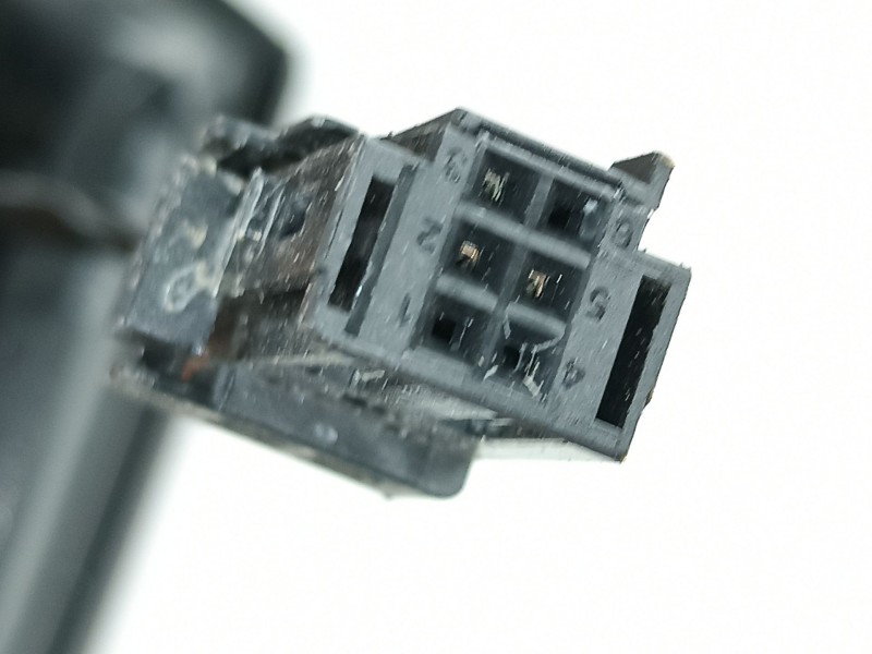 Recambio de piloto porton derecho para peugeot 308 1.2 g style referencia OEM IAM 9677818280  