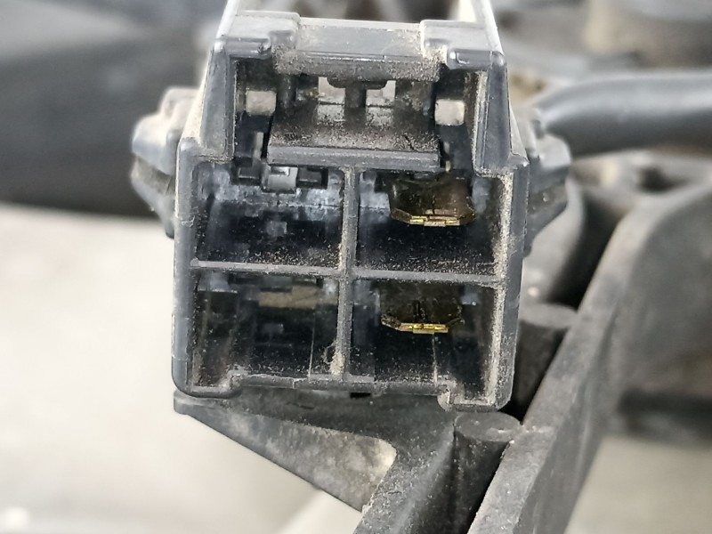 Recambio de electroventilador para mazda 323 berlina c/f/s (ba) 1.8 cat referencia OEM IAM B6DN15210 BPU815210 