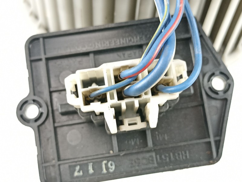 Recambio de motor calefaccion para mazda 323 berlina c/f/s (ba) 1.8 cat referencia OEM IAM BG1P61B10 HB111BE5M 8940000060