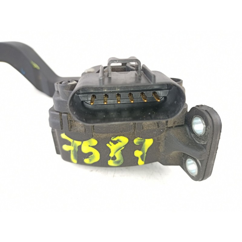 Recambio de potenciometro aceleracion para ford fiesta (cbk) futura referencia OEM IAM 1530737 6PV00856700 2S619F836AA