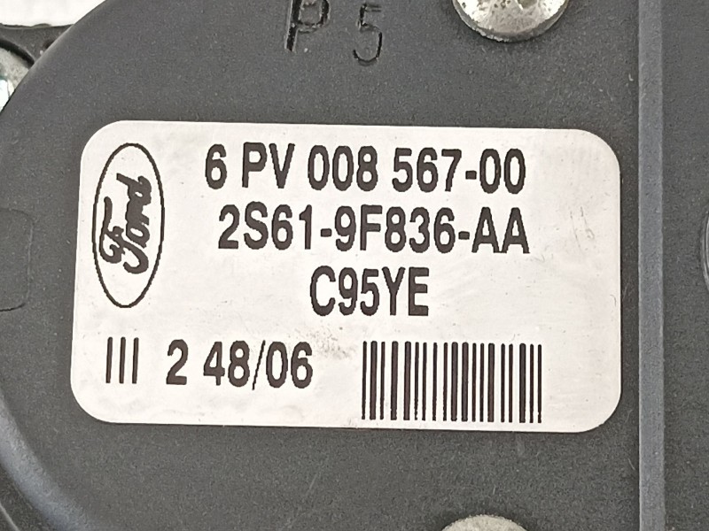 Recambio de potenciometro aceleracion para ford fiesta (cbk) futura referencia OEM IAM 1530737 6PV00856700 2S619F836AA