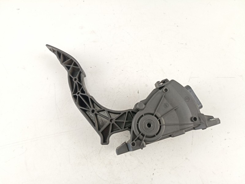 Recambio de potenciometro aceleracion para ford fiesta (cbk) futura referencia OEM IAM 1530737 6PV00856700 2S619F836AA