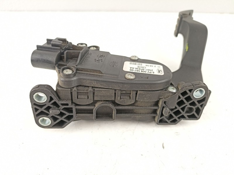 Recambio de potenciometro aceleracion para ford fiesta (cbk) futura referencia OEM IAM 1530737 6PV00856700 2S619F836AA
