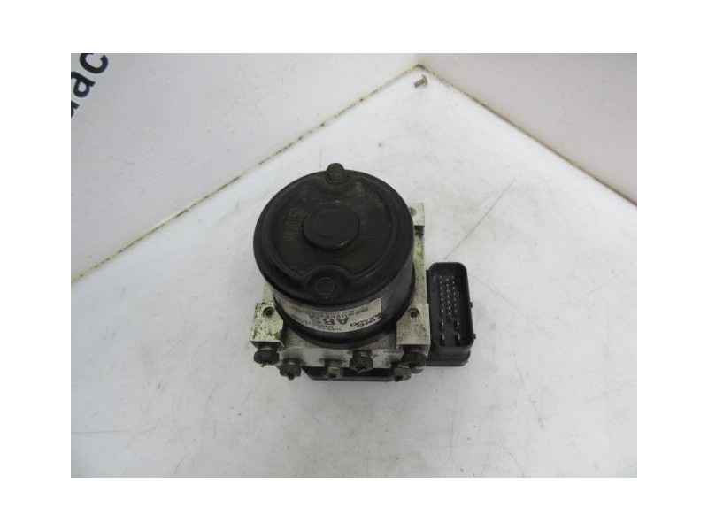 Recambio de abs : hyundai matrix : 1.5 crdi (101,97cv) 5p [2005] para hyundai matrix 1.5 crdi referencia OEM IAM 58910-17500  