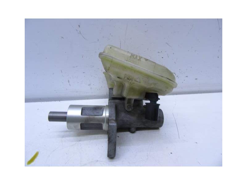 Recambio de bomba de freno para audi a4 b7 (8ec) 2.0 tdi 16v referencia OEM IAM 8E0611021  