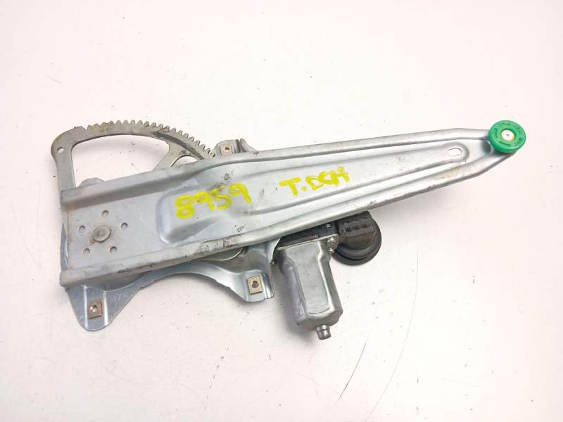 Recambio de elevalunas trasero derecho para toyota yaris (_p13_) 1.5 hybrid (nhp130_) referencia OEM IAM 698300D220  
