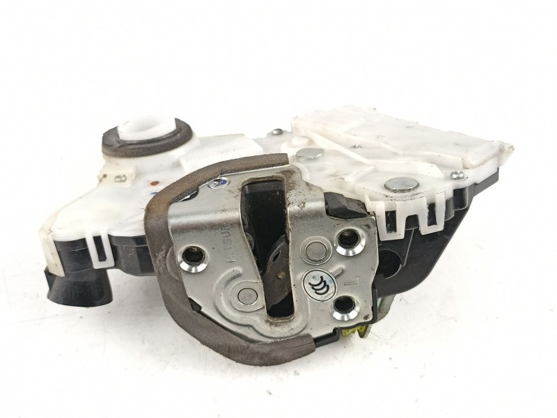 Recambio de cerradura puerta delantera izquierda para toyota prius zvw30 prius advance referencia OEM IAM 6904052340  