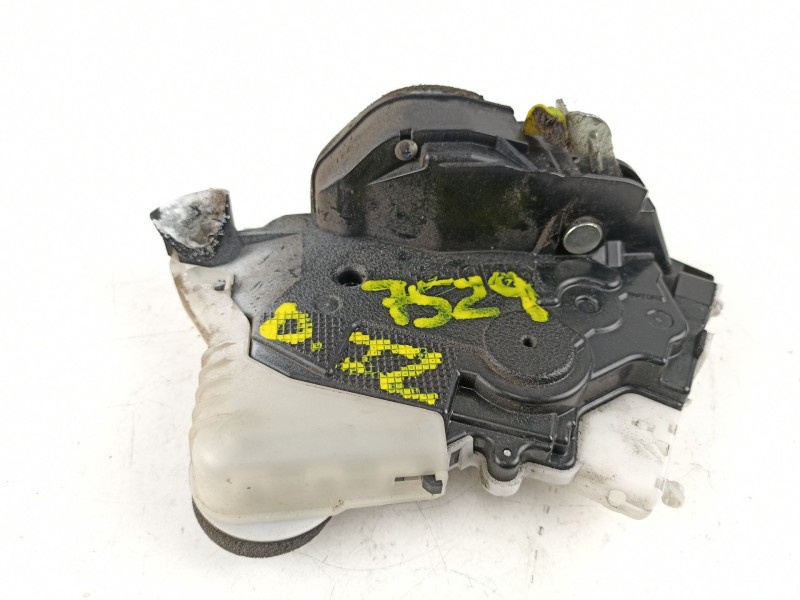 Recambio de cerradura puerta delantera izquierda para toyota prius zvw30 prius advance referencia OEM IAM 6904052340  