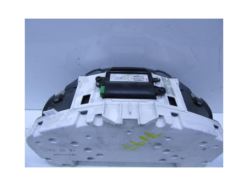 Recambio de cuadro instrumentos : volvo s40 : 2.0 td (135,96cv) [2005] para volvo s40 2.0 td referencia OEM IAM 30710071  