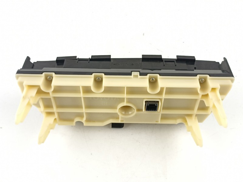 Recambio de mandos calefaccion aire para toyota prius zvw30 prius advance referencia OEM IAM 5590047020  