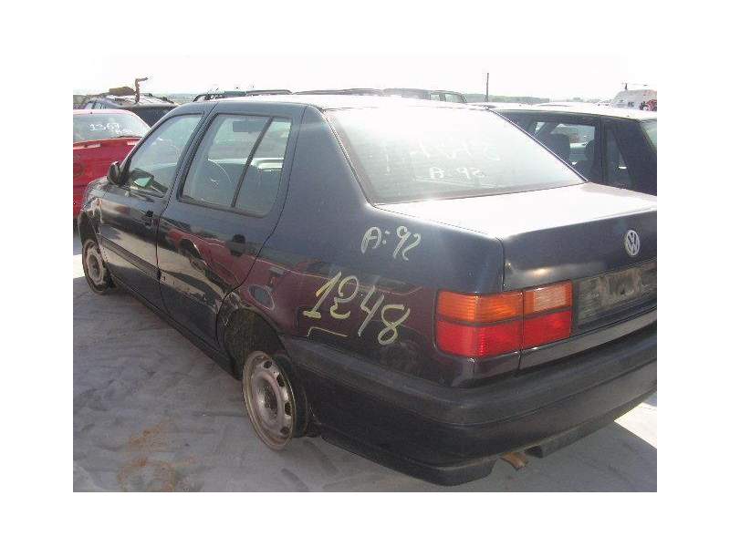 VOLKSWAGEN VENTO (1H2)
