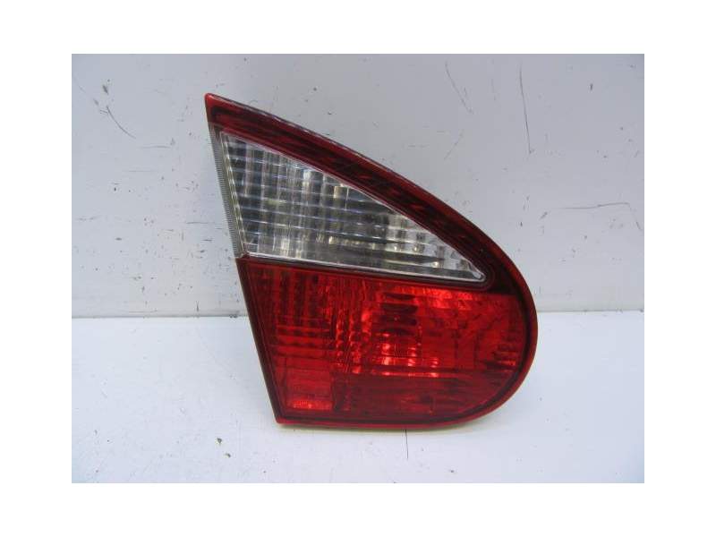 Recambio de piloto porton izquierdo para daewoo lanos 1.5 g referencia OEM IAM 96304632  