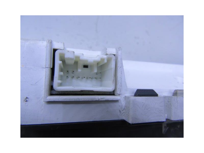 Recambio de cuadro instrumentos : volvo s40 : 2.0 td (135,96cv) [2005] para volvo s40 2.0 td referencia OEM IAM 30710071  