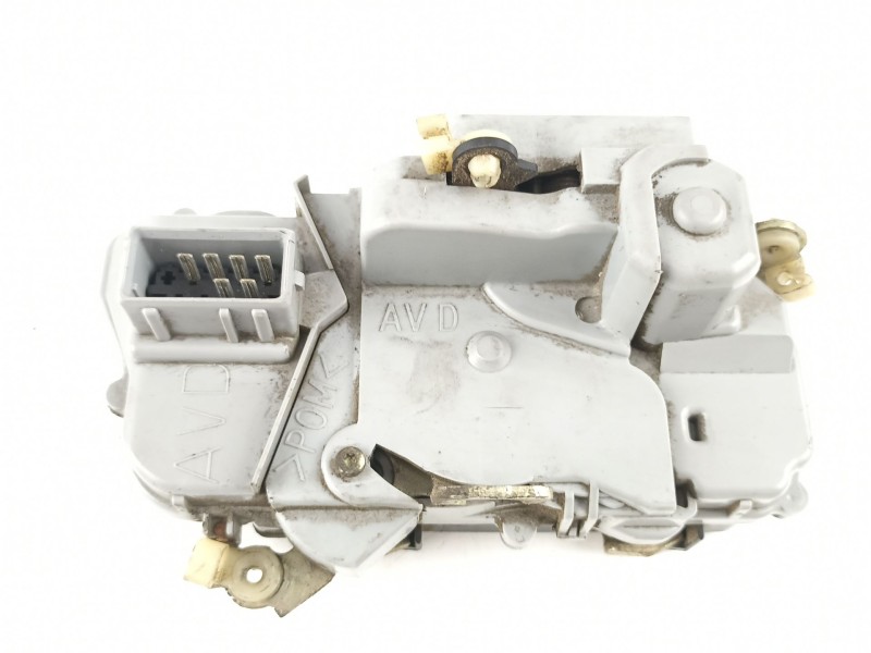 Recambio de cerradura puerta delantera derecha para peugeot 306 1.9 td d-d8a referencia OEM IAM 9136J0  