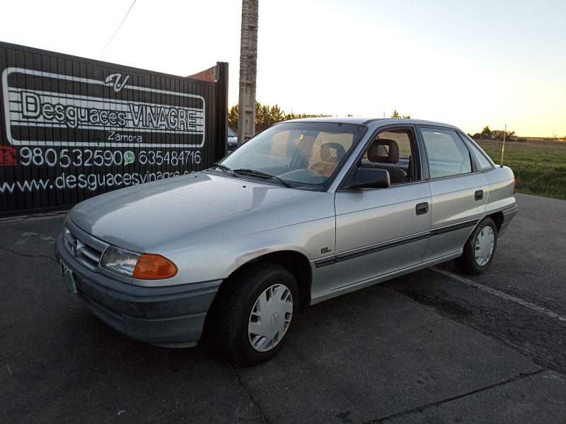 OPEL ASTRA F SEDÁN (T92)