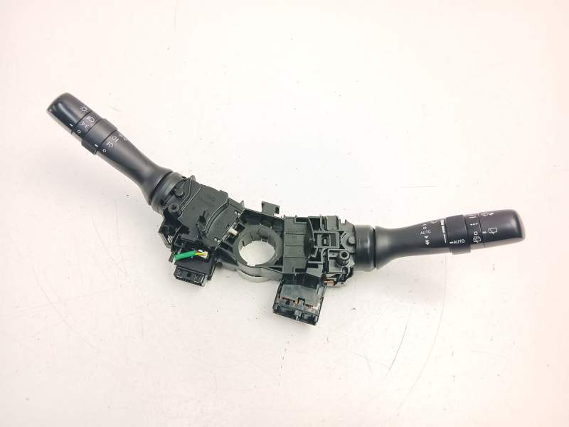 Recambio de mando luces y limpias para toyota yaris (_p13_) 1.5 hybrid (nhp130_) referencia OEM IAM 841400D300  846520D190