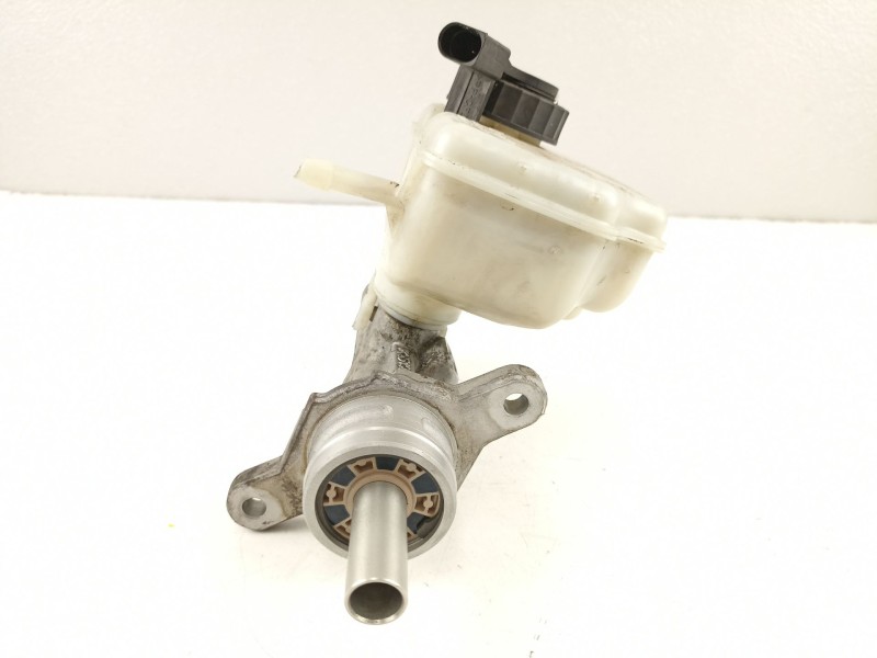 Recambio de bomba de freno para seat leon (1p1) reference referencia OEM IAM 1K1614019F 0204Y24052 