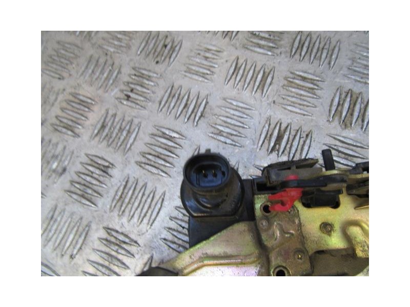 Recambio de cerradura pta. tras. izq. : chrysler stratus : 2.0 g (119,64cv) [1999] para chrysler stratus 2.0 g referencia OEM IA