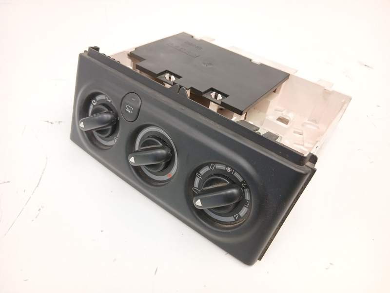 Recambio de mandos calefaccion aire para renault laguna i (b56_, 556_) 1.8 (b56a/b) referencia OEM IAM 7701038532  