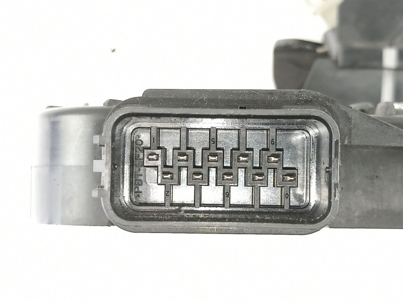 Recambio de cerradura puerta delantera derecha para volvo c30 1.6 d referencia OEM IAM 30799303 924000400 