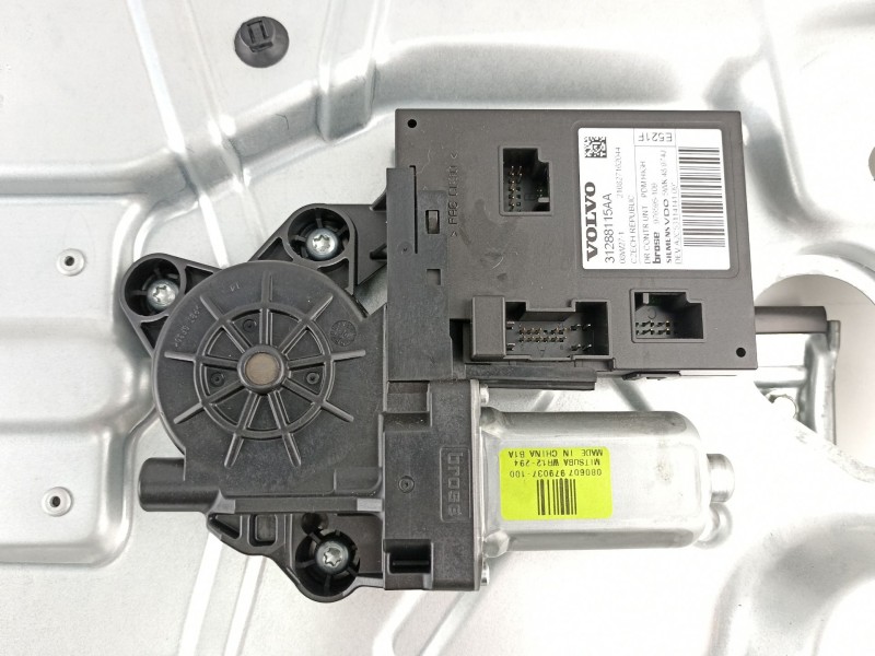 Recambio de elevalunas delantero derecho para volvo c30 1.6 d referencia OEM IAM 30784510 8679979 31288115AA