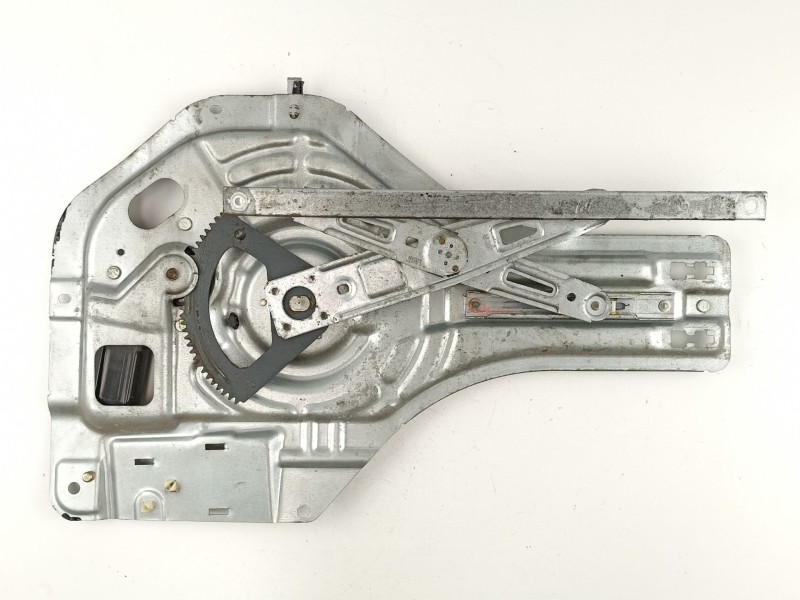 Recambio de elevalunas trasero derecho para hyundai tucson 2.0 crdi referencia OEM IAM 834802E010  