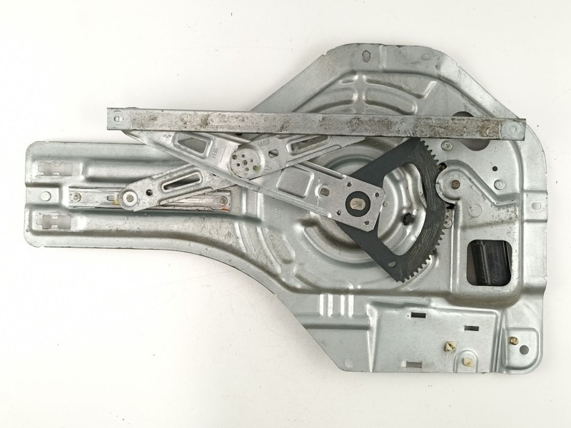 Recambio de elevalunas trasero izquierdo para hyundai tucson 2.0 crdi referencia OEM IAM 834702E010  