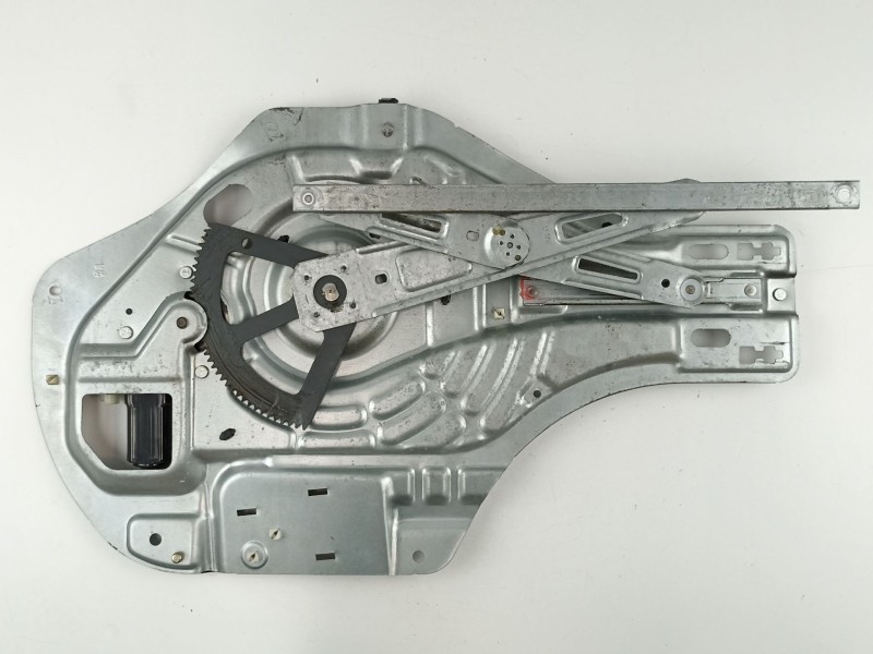 Recambio de elevalunas delantero derecho para hyundai tucson 2.0 crdi referencia OEM IAM 824802E010  