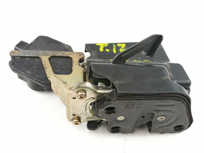 Recambio de cerradura puerta trasera izquierda para hyundai tucson 2.0 crdi referencia OEM IAM 814102E010  