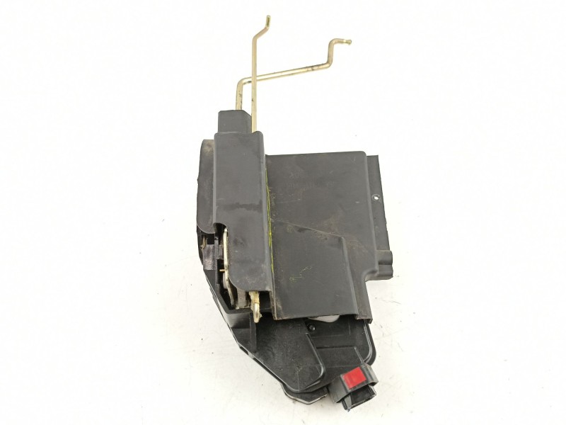 Recambio de cerradura puerta delantera derecha para hyundai tucson 2.0 crdi referencia OEM IAM 813202E010  