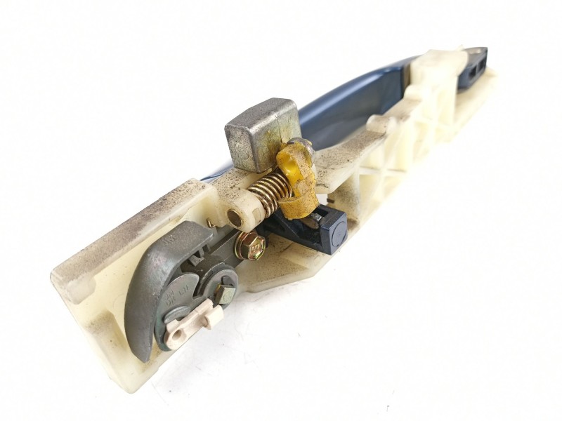 Recambio de manilla delantera izquierda para hyundai tucson 2.0 crdi referencia OEM IAM 826502E000  