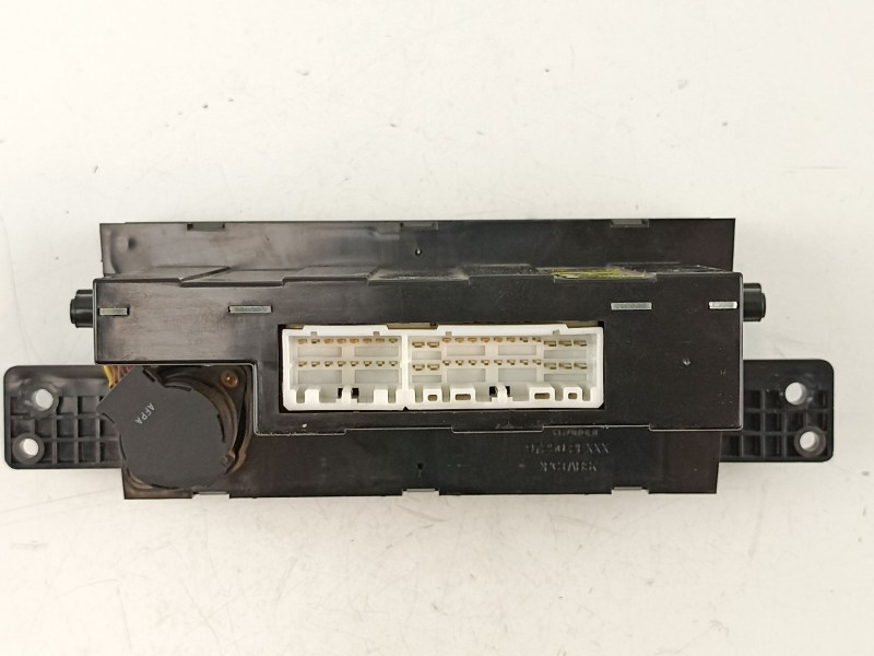Recambio de mandos calefaccion aire para hyundai tucson 2.0 crdi referencia OEM IAM 972502E461  