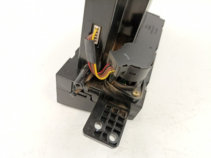 Recambio de mandos calefaccion aire para hyundai tucson 2.0 crdi referencia OEM IAM 972502E461  