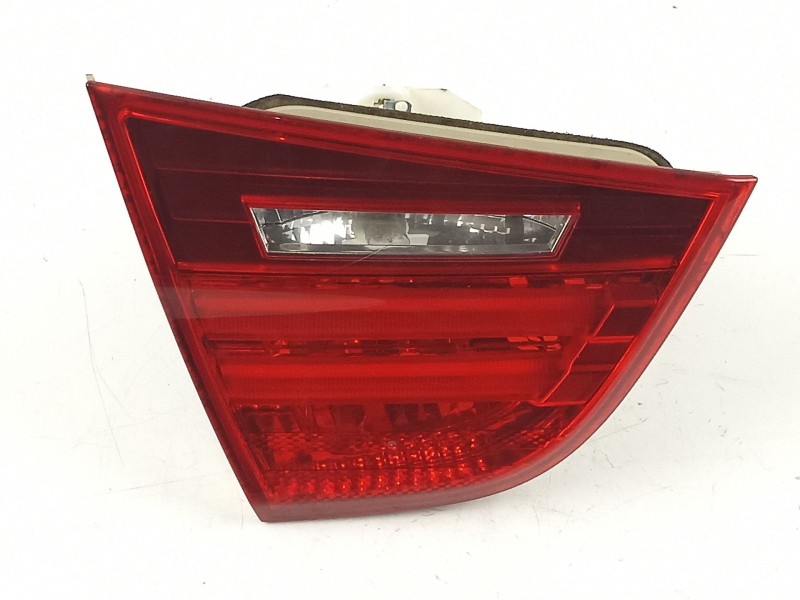 Recambio de piloto porton izquierdo para bmw 320 2.0 td e90 referencia OEM IAM 4871733  