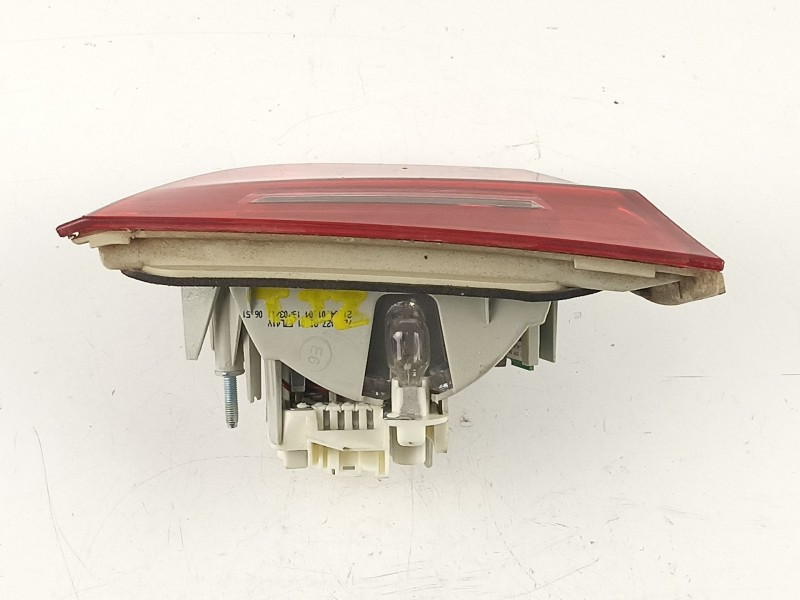 Recambio de piloto porton izquierdo para bmw 320 2.0 td e90 referencia OEM IAM 4871733  