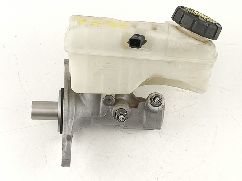 Recambio de bomba de freno para dacia sandero ambiance referencia OEM IAM 460111938R  